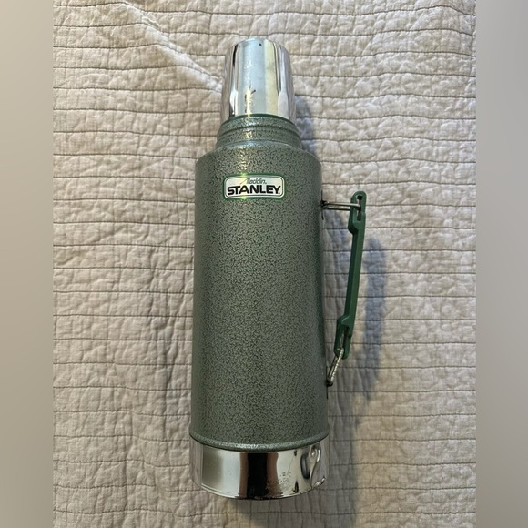 Great Vintage Aladdin Stanley Thermos A-945DH Half Gallon 64 oz Nashville TN - Picture 1 of 5